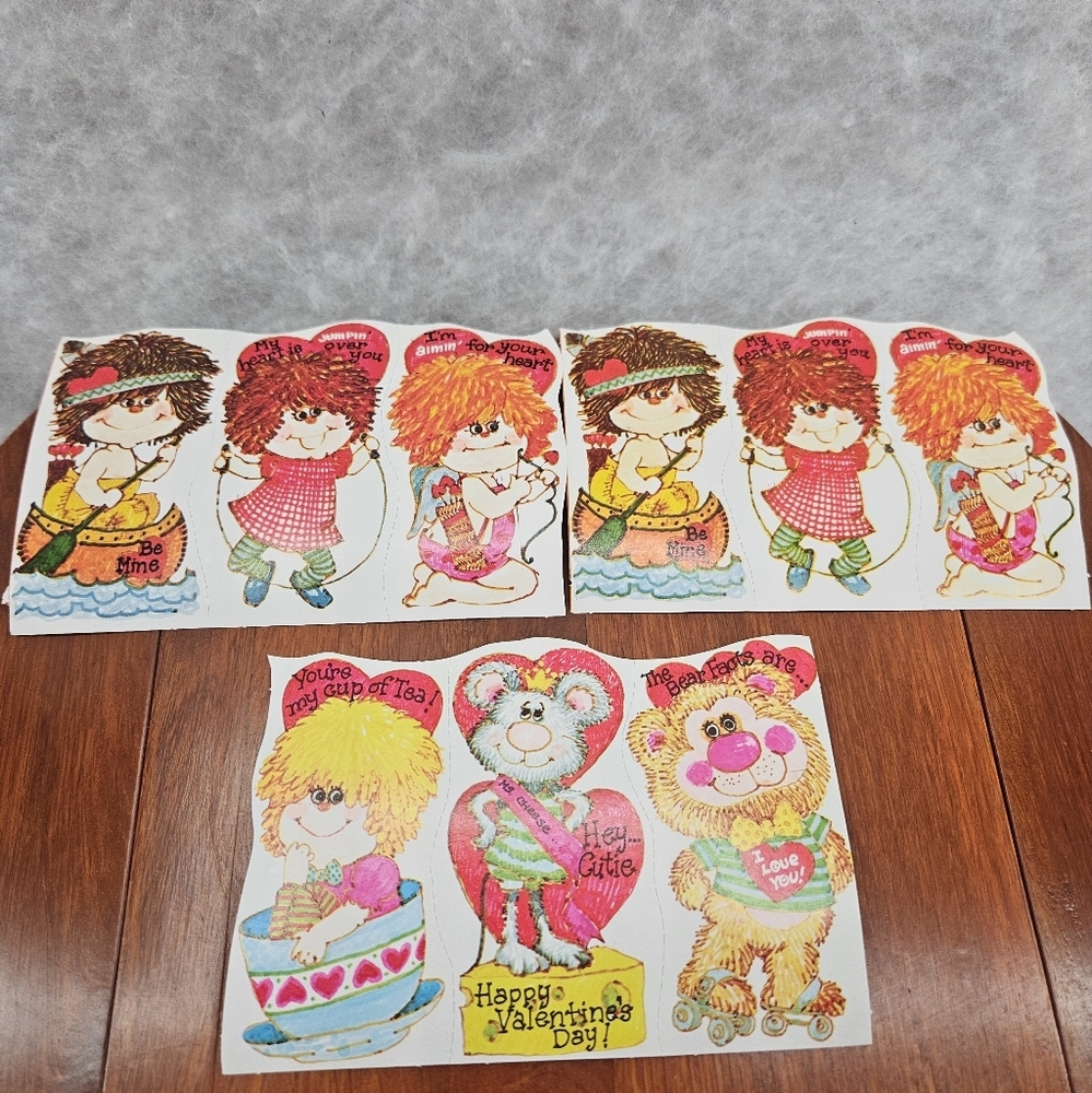 9 Vintage adorable‎ child's VALENTINES superb graphics nice lot!! With Envelopes